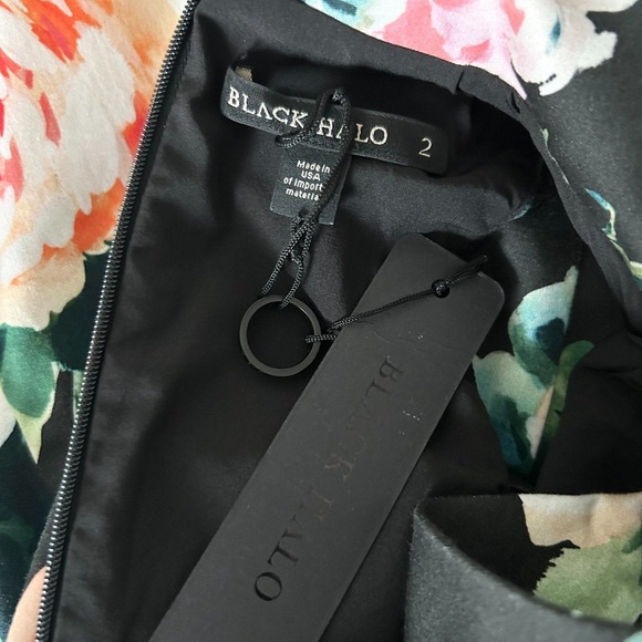 NEW Black Halo Zana Sheath Mini Dress in Black Dark Romance Floral Size 2 - Picture 4 of 7